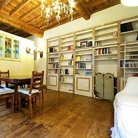 Charming Trastevere Apartment Rome Buitenkant foto